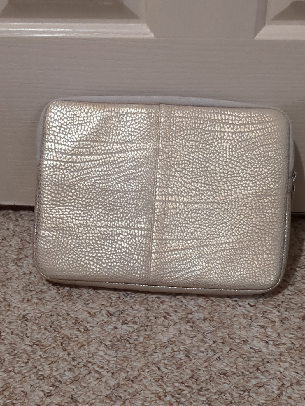 Leatherology Metallic Pebbled Zip Pouch Clutch/Tablet Sleeve